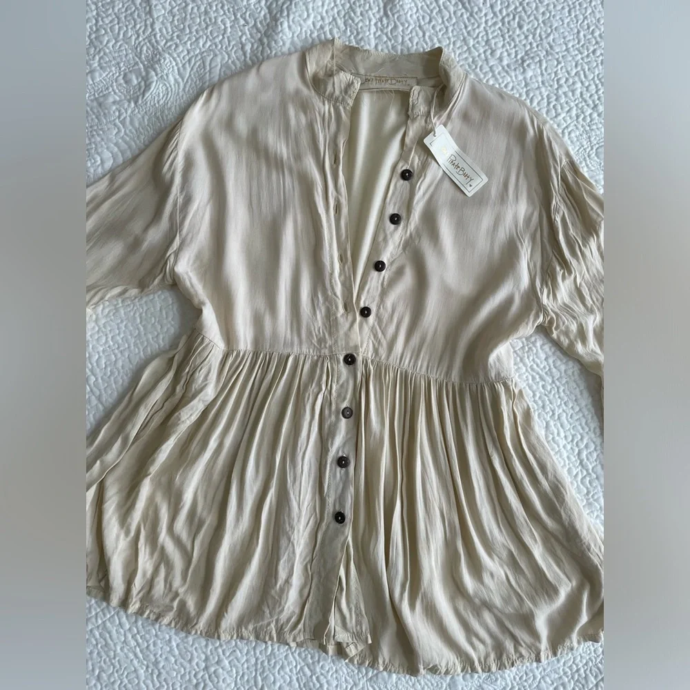 Jen’s Pirate booty flowy peasant top button shirt Cream bell sleeve M/L nwt - Picture 4 of 14